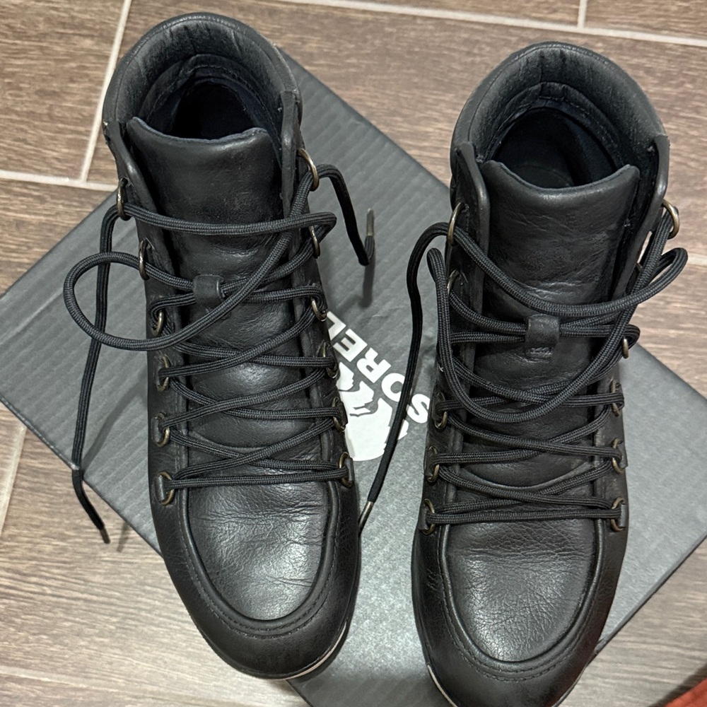 Sorel Black Leather Lace-Up Boots - Picture 10 of 11